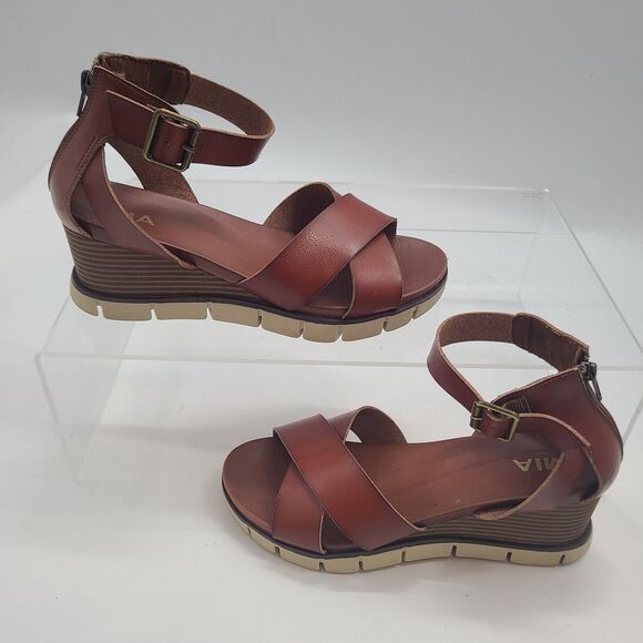 NWOB  MIA Lauri Wedge Sandal Cognac Size 10M - Picture 2 of 8